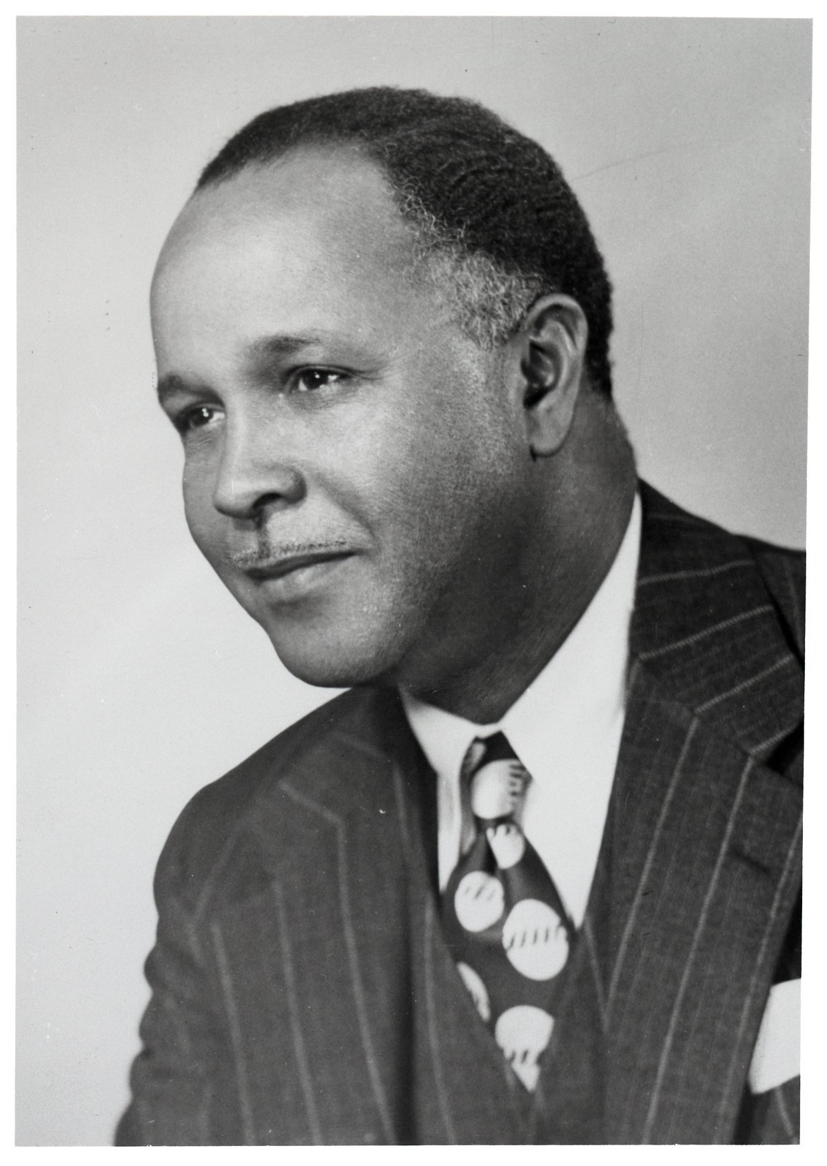 Retrato do Dr. Percy Lavon Julian